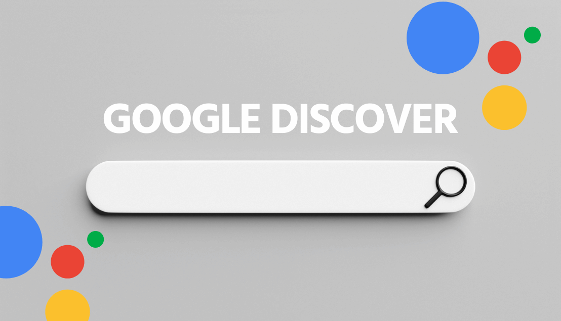 Google Discover spersonalizowany feed treści pokazujący artykuły i filmy dopasowane do zainteresowań użytkownika